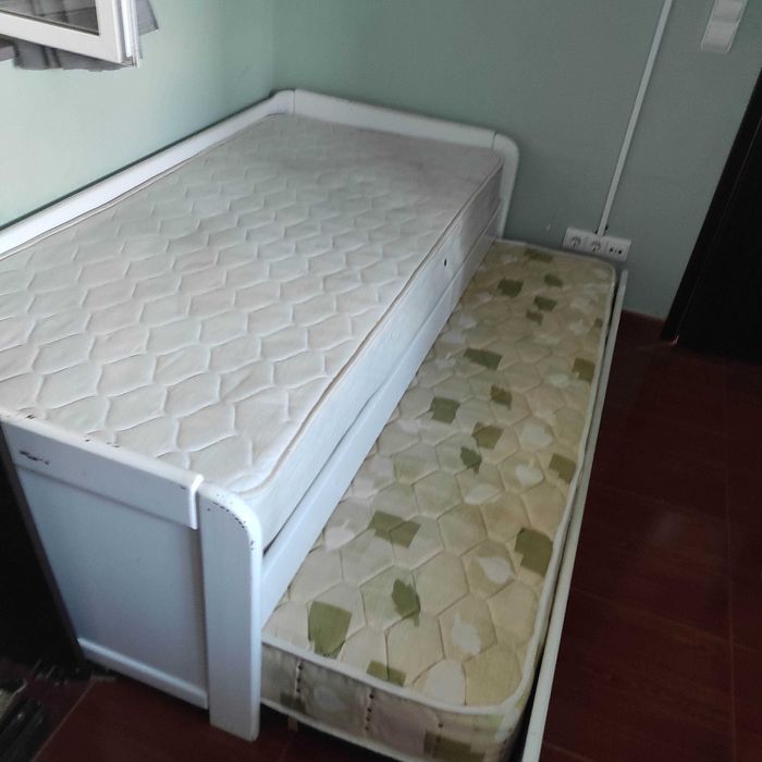 Cama com possível extensão
