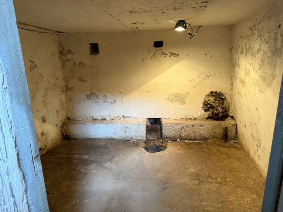 Продам двохповерховий гараж