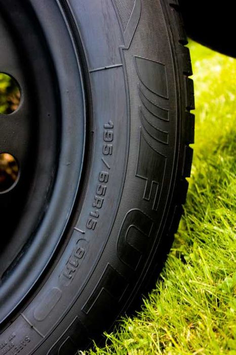 5x114,3 15 cali Hyundai i30 i40 Kia Ceed opony LATO