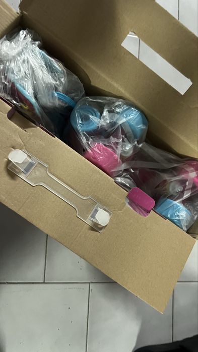 Patins novos em caixa