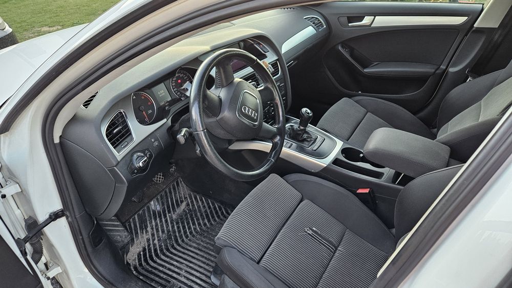 Audi A4 B8 2.0 tdi 143KM.