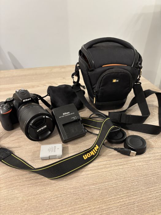 Nikon D5500 + Nikon AF-S 18-105 f/3.5-5.6