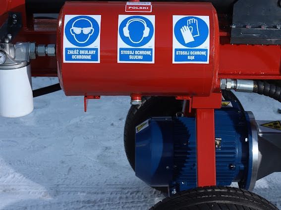 Łuparka hydrauliczna pozioma do drewna
