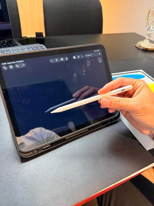 Apple iPad A16 + Capa Dobrável Suporte + Caneta Pencil Bluetooth