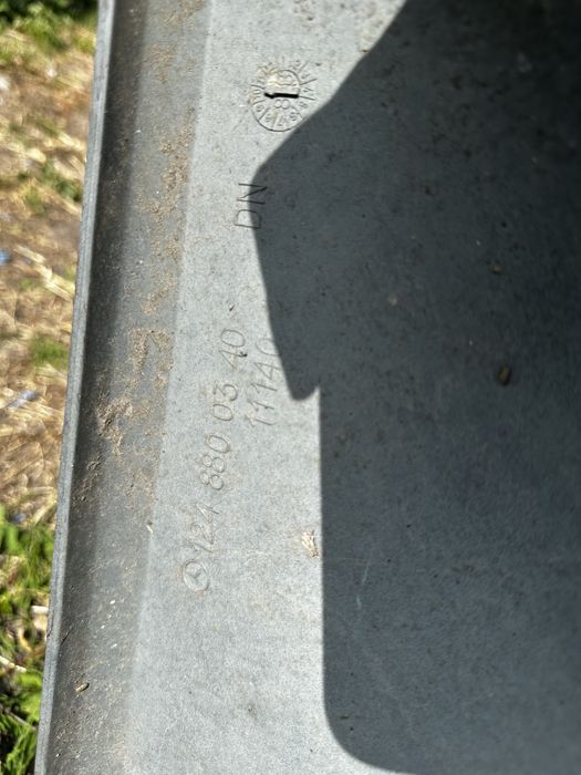 Zderzak tył Mercedes W124 Zderzak tył 124