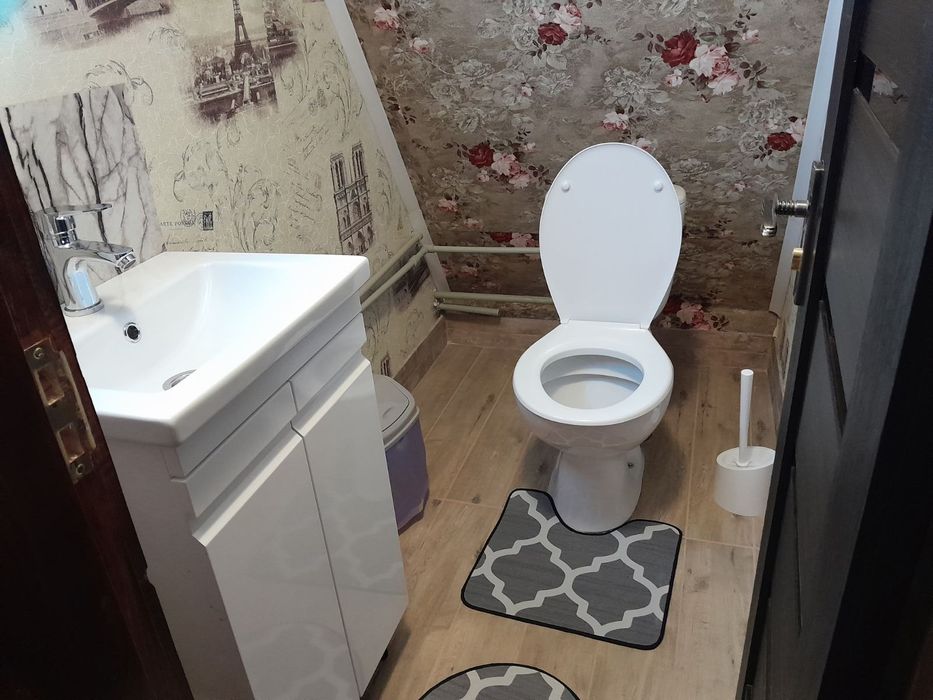 Здається приватна садиба з басейном +чан(Тухля)