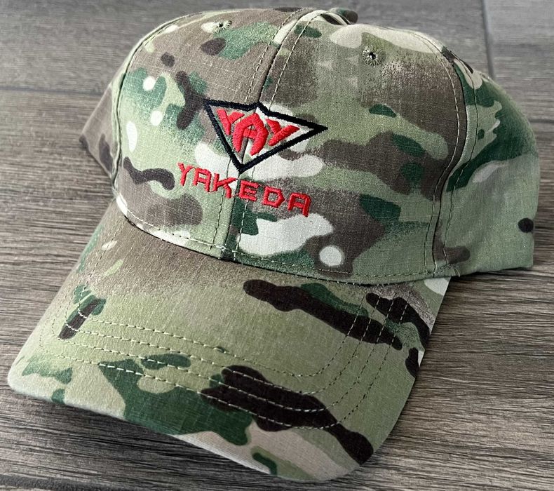 Czapka z daszkiem w kamuflażu MultiCam z rzepem i logo YAKEDA