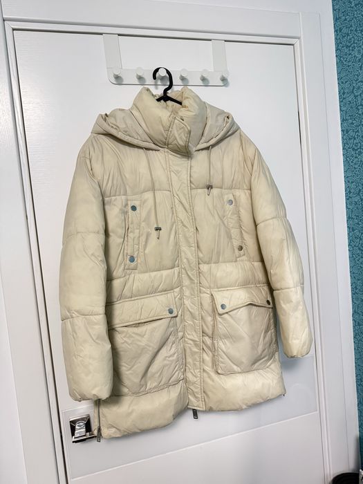 Жіноча зимова куртка pull&bear S