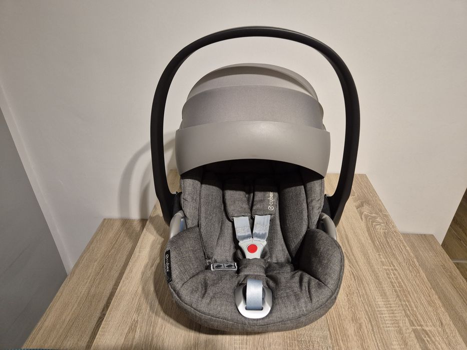 Cybex CLOUD Z i-SIZE  fotelik / nosidełko