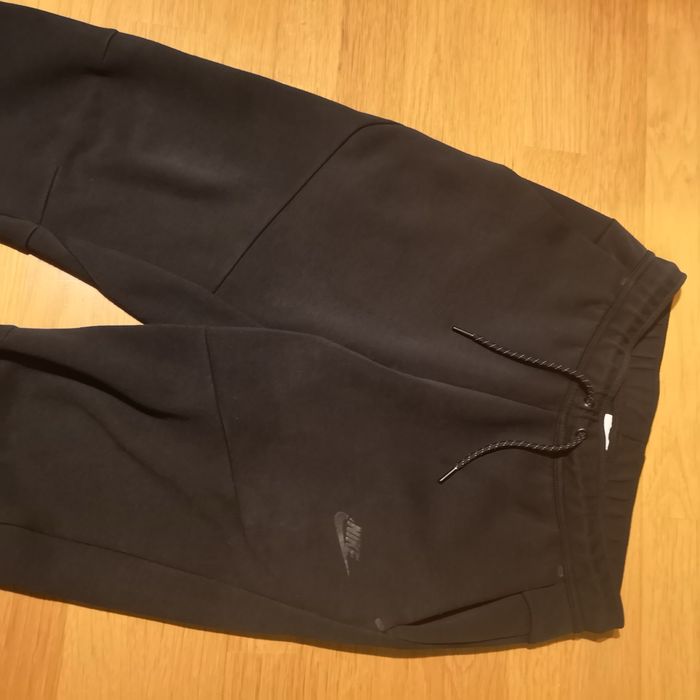 Calças NIKE tech fleece