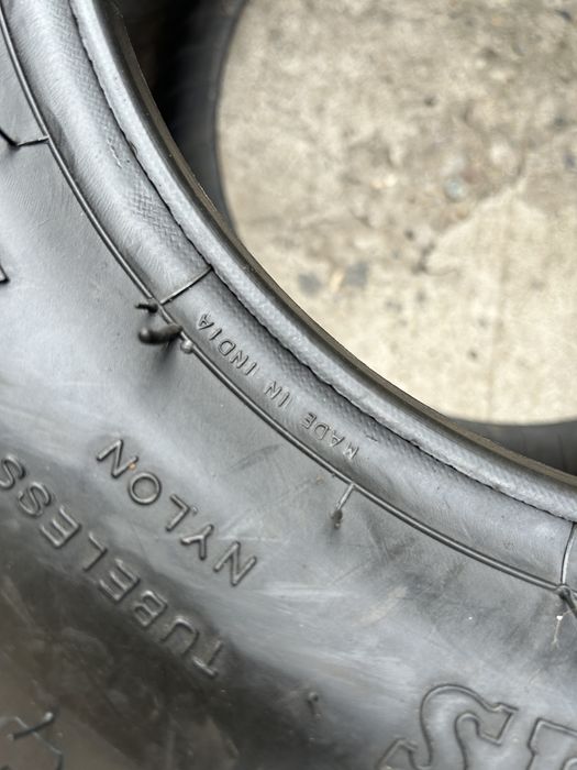 23x10.50-12 NHS BKT LG-306 шини для газонокосарок та садових тракторів