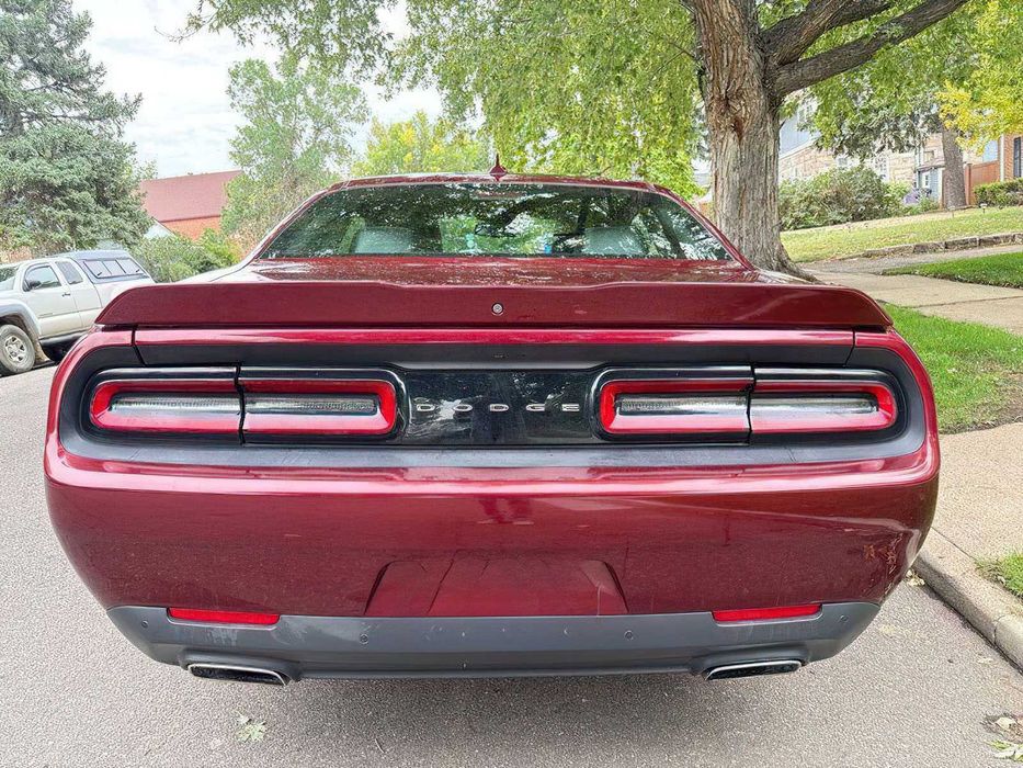 Dodge Challenger GT      2017