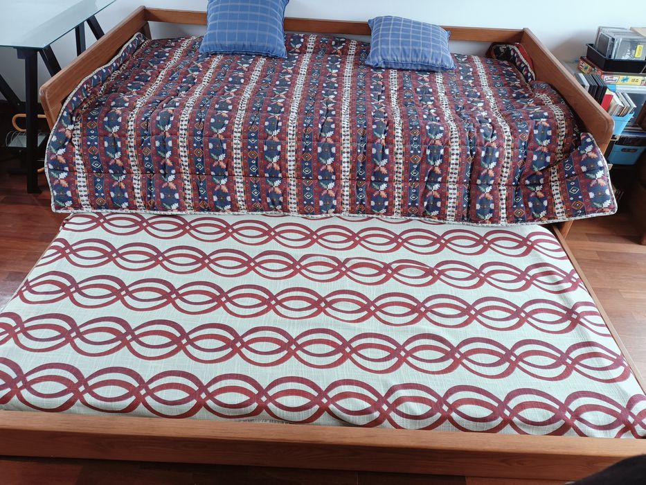 Cama individual + segunda cama em gaveta