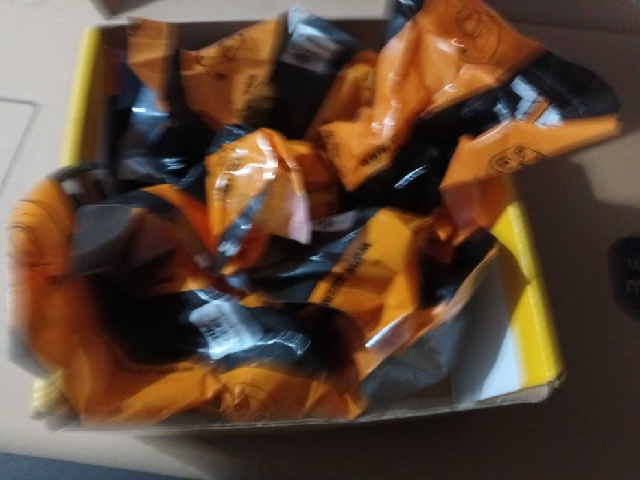 [ MAZDA - VOLVO - FORD ] Jogo de Reparação da Suspenção Traseira