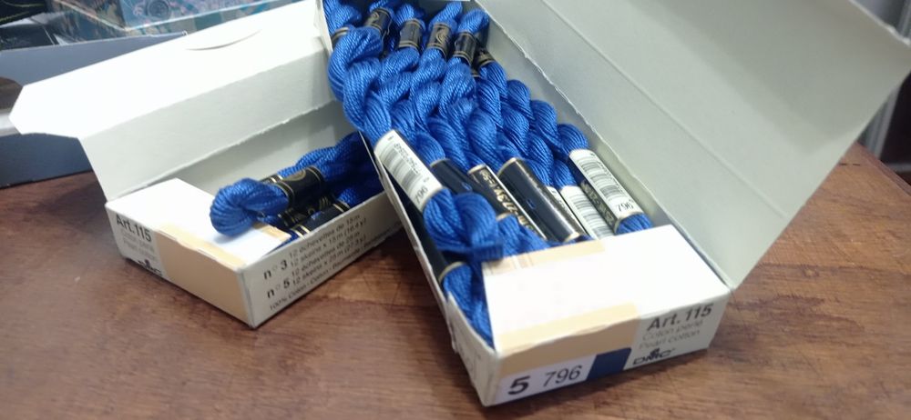 Linhas bordados - DMC perlé 5