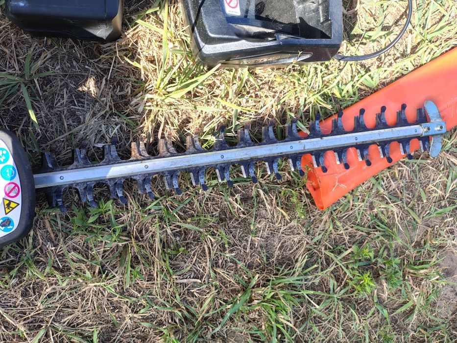 Nożyce akumulatorowe Stihl HSA56 +AK10