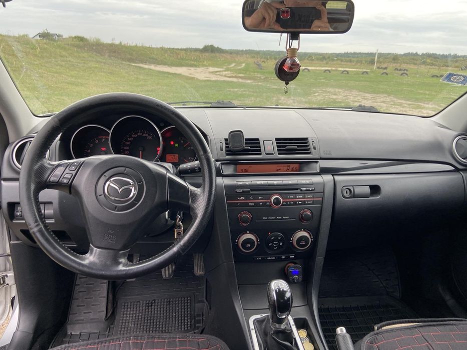 Продам Мазда 3 2004