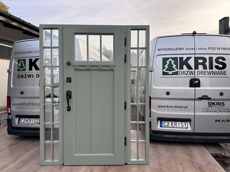 Drzwi zewnętrzne drewniane z doświetlami Schlage Na wymiarAmerykańskie