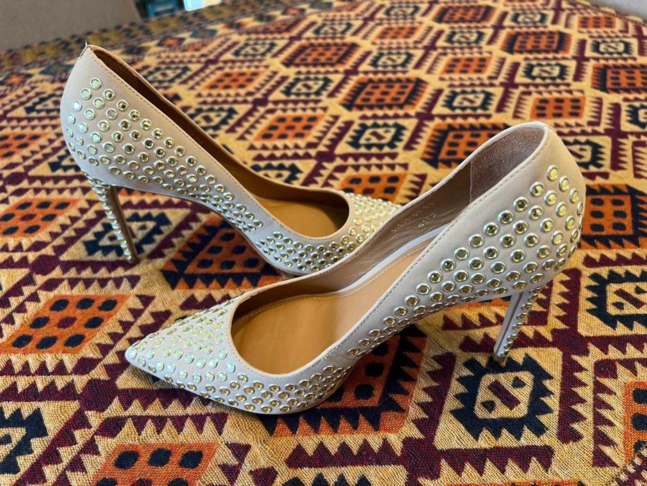 Nowe czółenka  Kazar 36