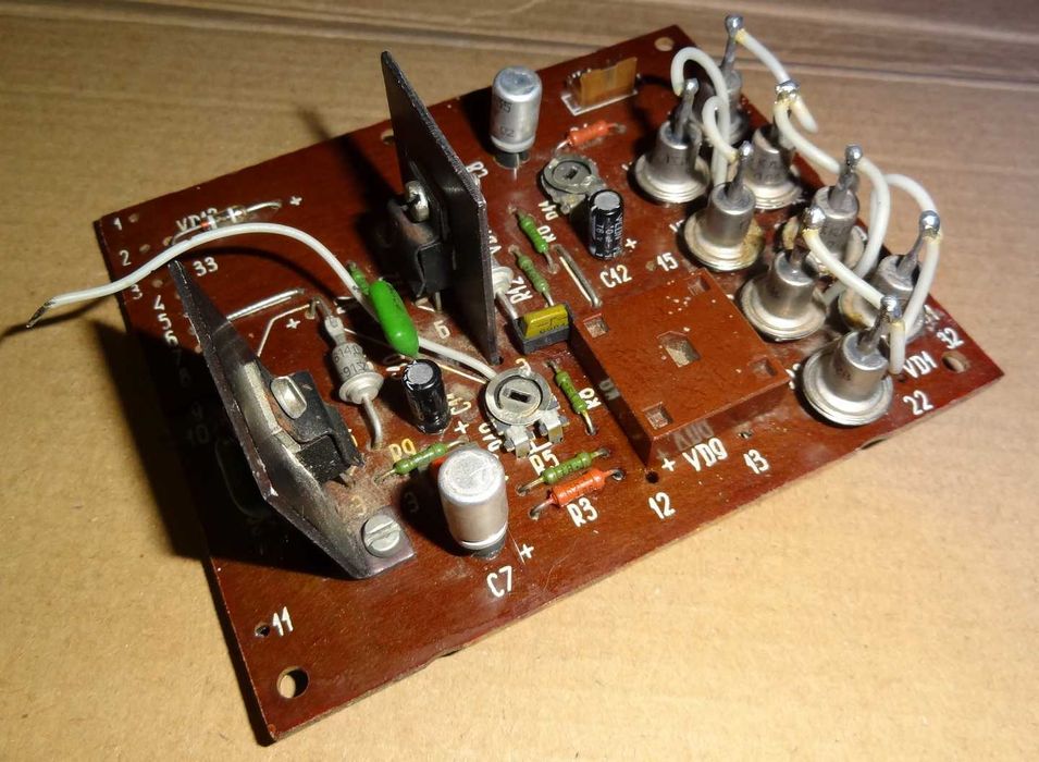 Блок Питания Стабилизатор Напряжений Юпитер 106