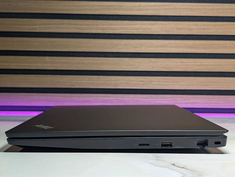 Lenovo ThinkPad E15 G2 | FullHD | i5-1135G7 8GB DDR4 256GB SSD W11 US LED