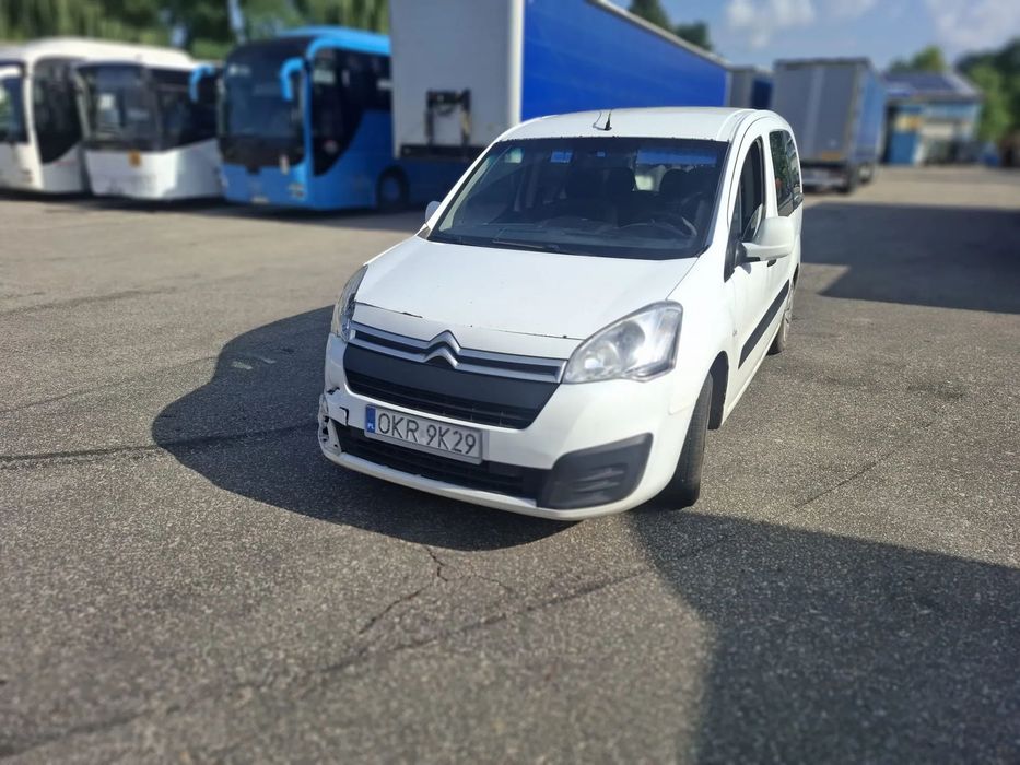 Citroën Berlingo Citroën Berlingo 1.6 HDi 73 kW Diesel – 2015 – Lekko Uszkodzony
