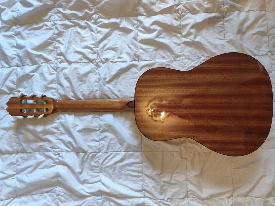 Гитара Admira Alba 3/4 + чехол + подставка для ног