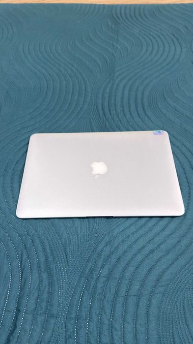 Apple MacBook Air 13" 2017 – i5 / 8GB RAM / 128GB SSD
