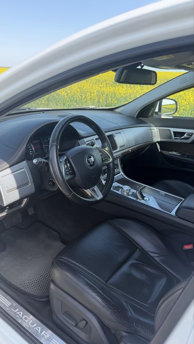 Продам Jaguar XF 2014
