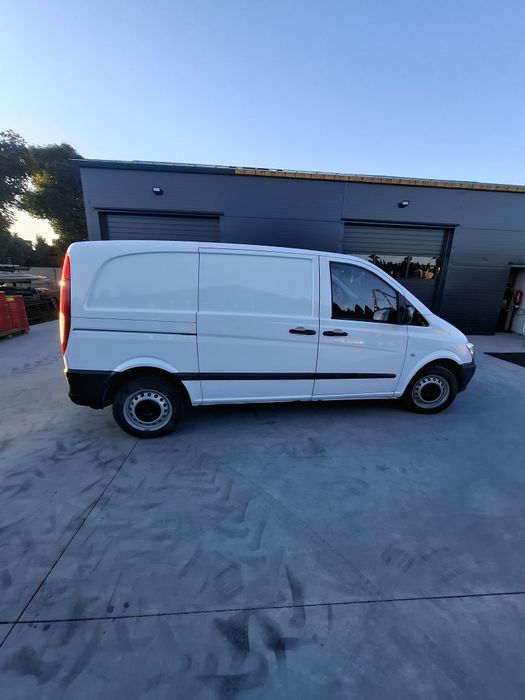 Mercedes- Benz Vito