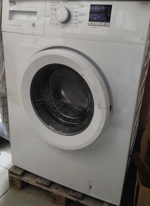 Máquina de lavar roupa Beko