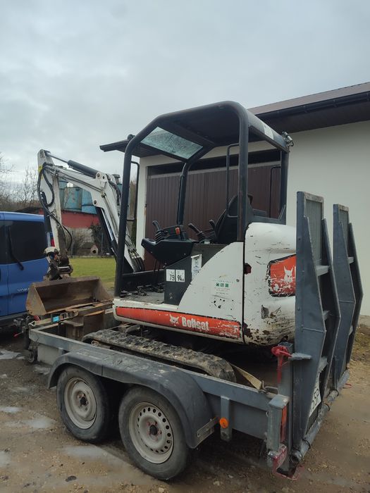 Minikoparka Bobcat 323 ( E15 , E16)