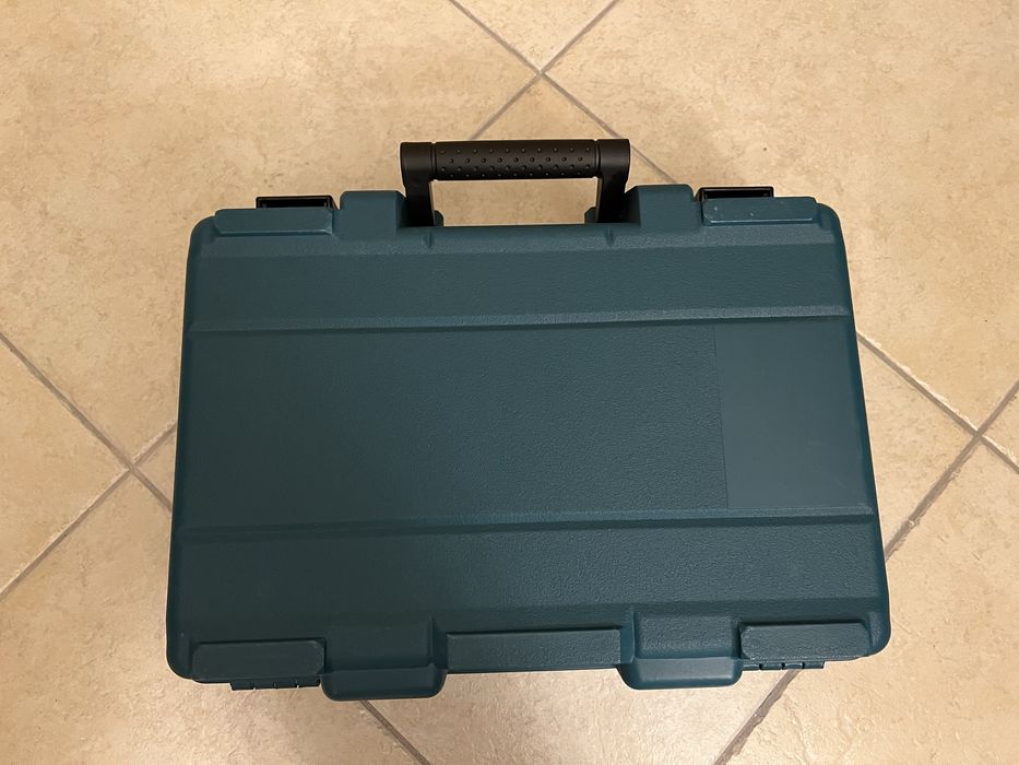 Caixa Makita nova sem berbequim