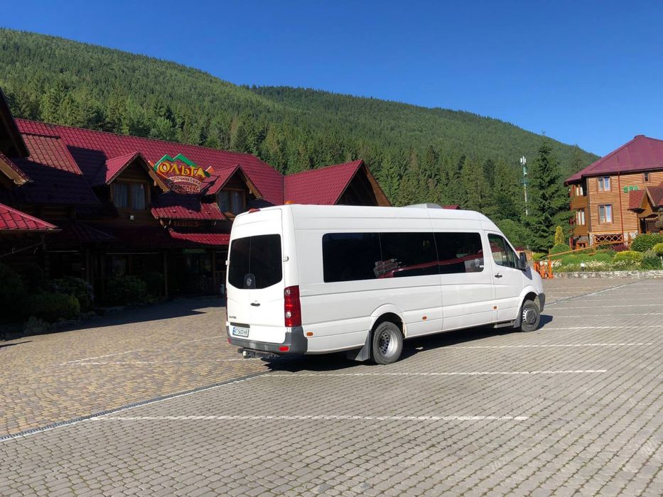 Пасажирські перевезення трансфер таксі автобус Буковель Яремче Татарів