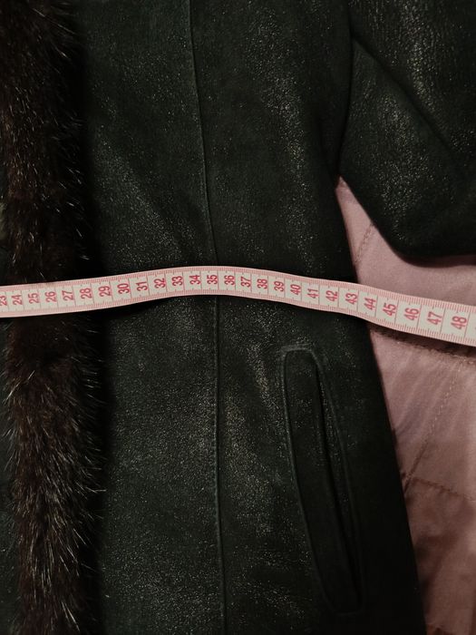 Жіноча натуральна дублянка.