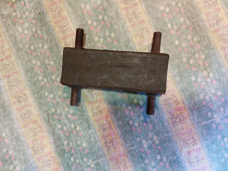 Подушка КПП ГАЗ 24, 2410