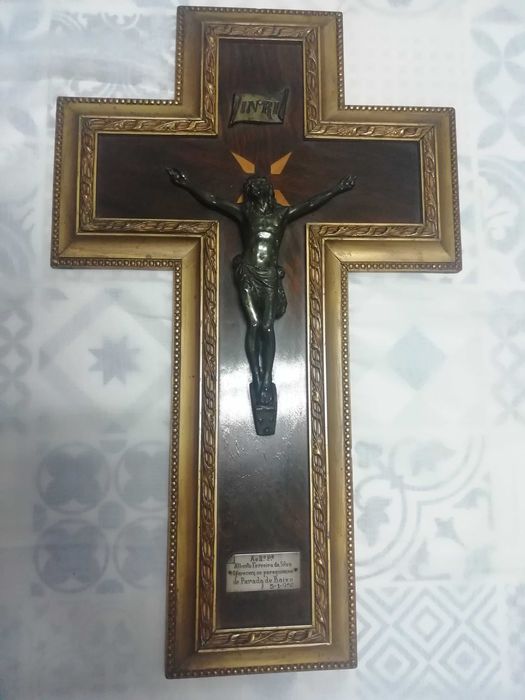 Crucifixos bronze | Estanho