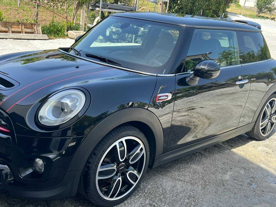 Mini cooper jonh works472079372565227521