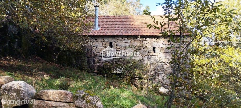 Moradia com 134 m² em Castro Laboreiro – Refúgio Autêntico em Ple