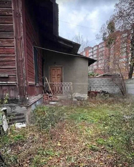 =)Продаж частини будинку