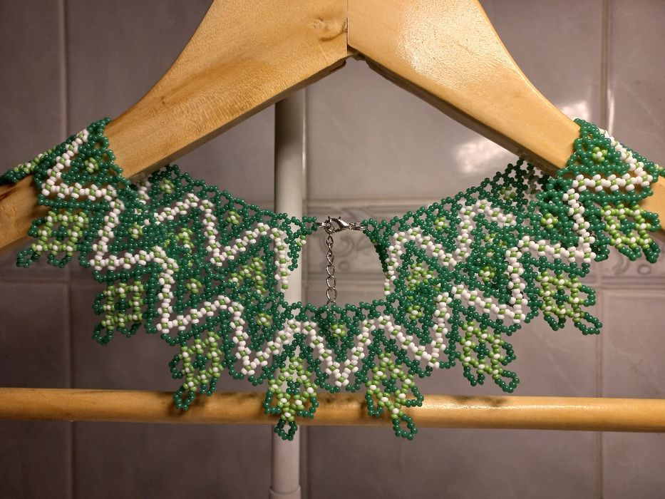 Намисто ручної роботи з чеського бісеру, кольє на шию