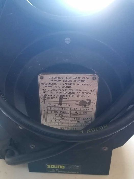 projetor de teatro ADB fresnel 1k