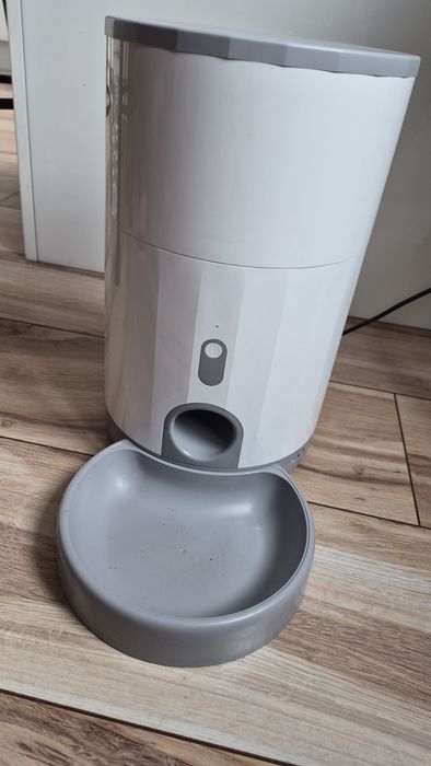 Dozownik karmy automatyczny PETONEER Nutri Mini