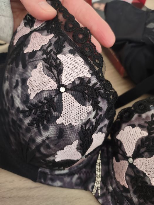 Bielizna damska biustonosz 80 B, majtki s/m