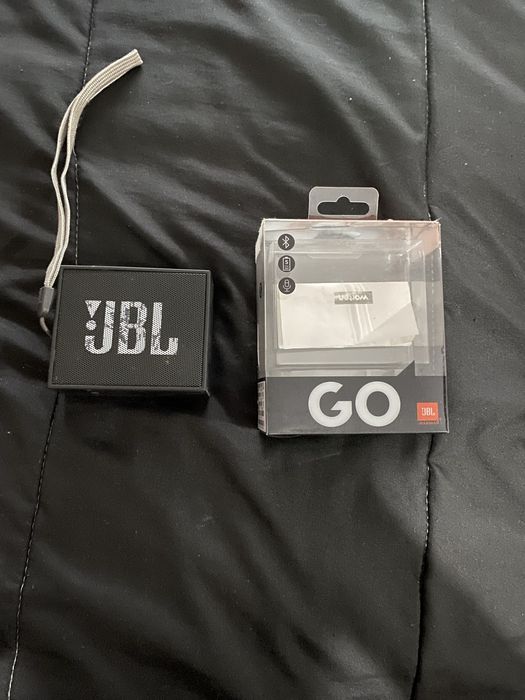 Coluna jbl go como nova pouco usada