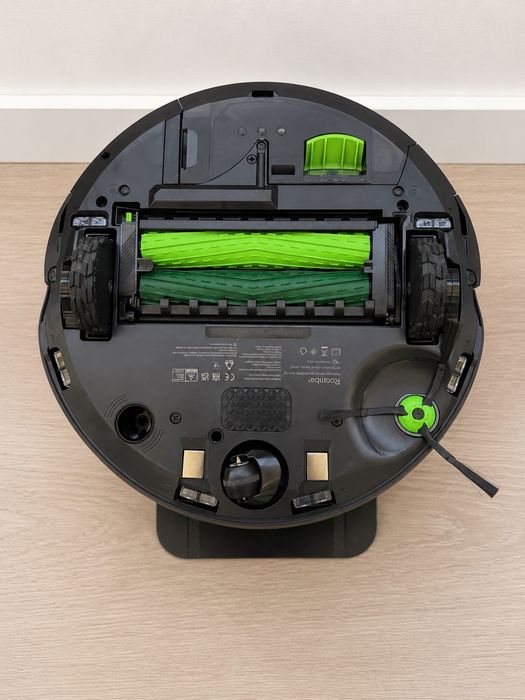 iRobot Roomba Combo 10 Max + AutoWash Dock