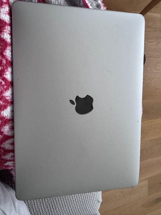 Macbook Pro 256GB