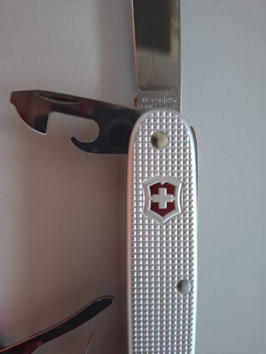 Canivete Suiço novo