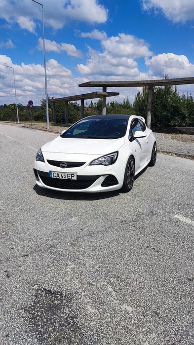 Opel Astra GTC OPC 2.0 T