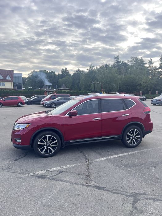 Nissan Rogue t32 2017 рік, Максимальна комплектація SL Platinum Individual